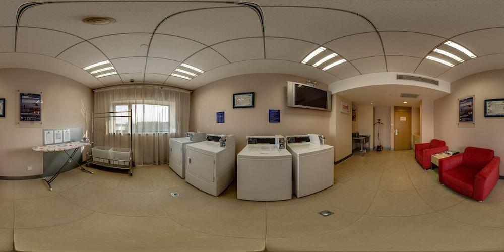 Holiday Inn Express Shanghai New Hongqiao, An Ihg Hotel Exteriör bild
