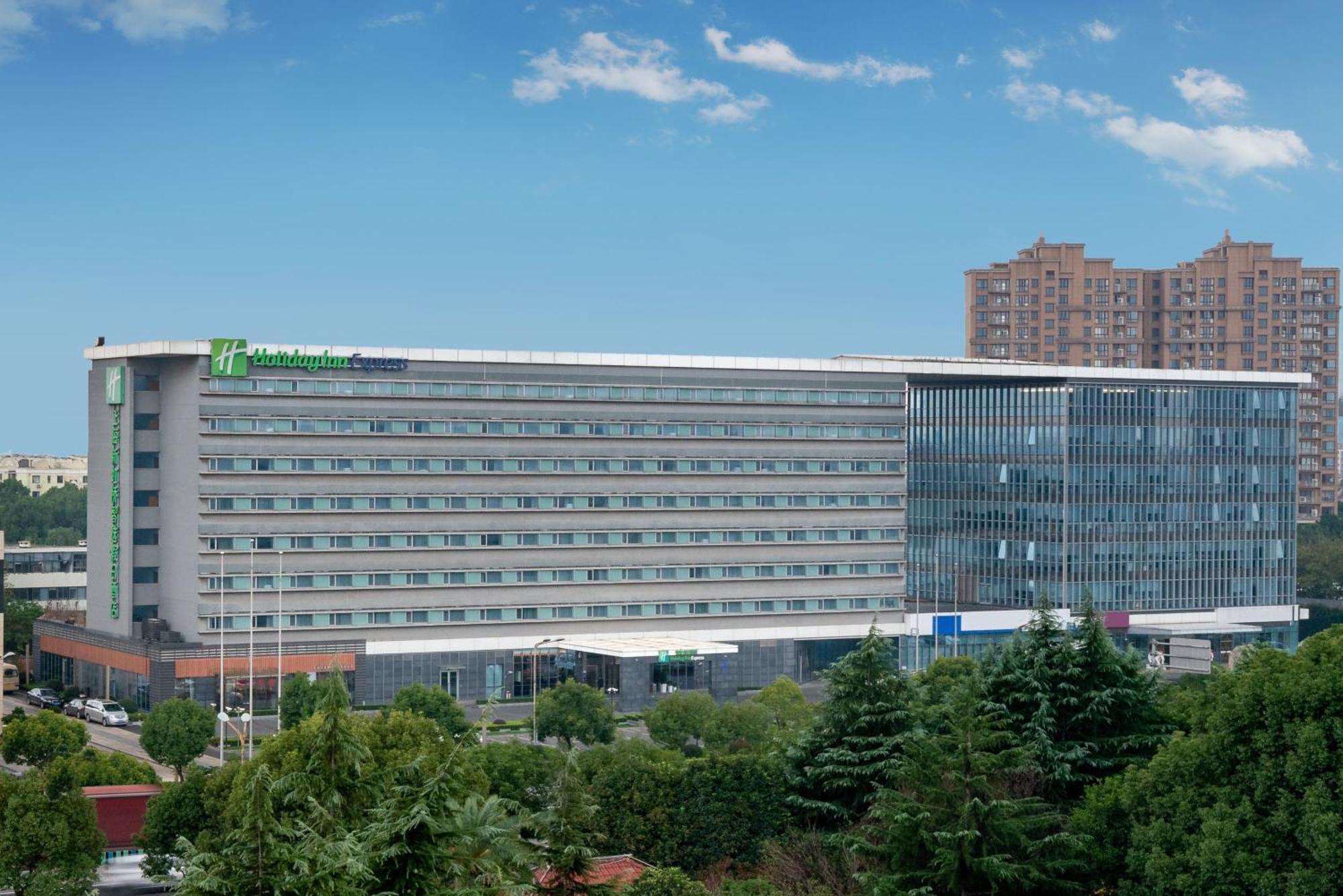 Holiday Inn Express Shanghai New Hongqiao, An Ihg Hotel Exteriör bild
